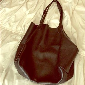 Cuyana Black Leather Tote